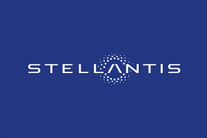 Stellantis приостановил выпуск машин в России